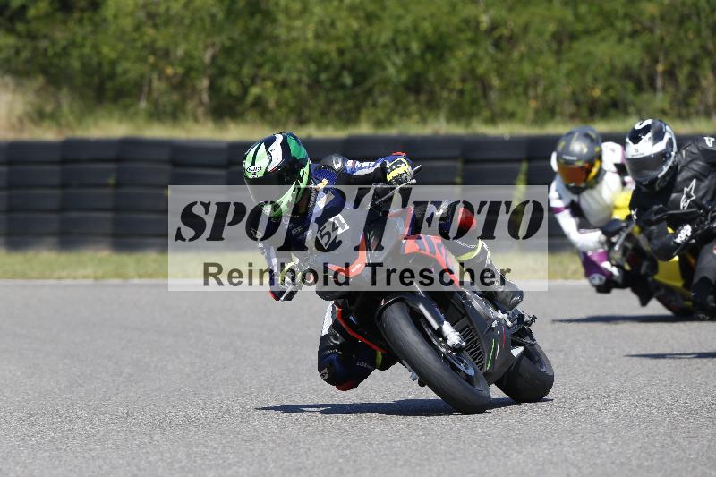 /Archiv-2025/48 25.08.2025 Cornu Master School ADR/gruen-vert/54